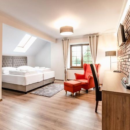 Apartamenty Kapitanskie โอวาวา ภายนอก รูปภาพ