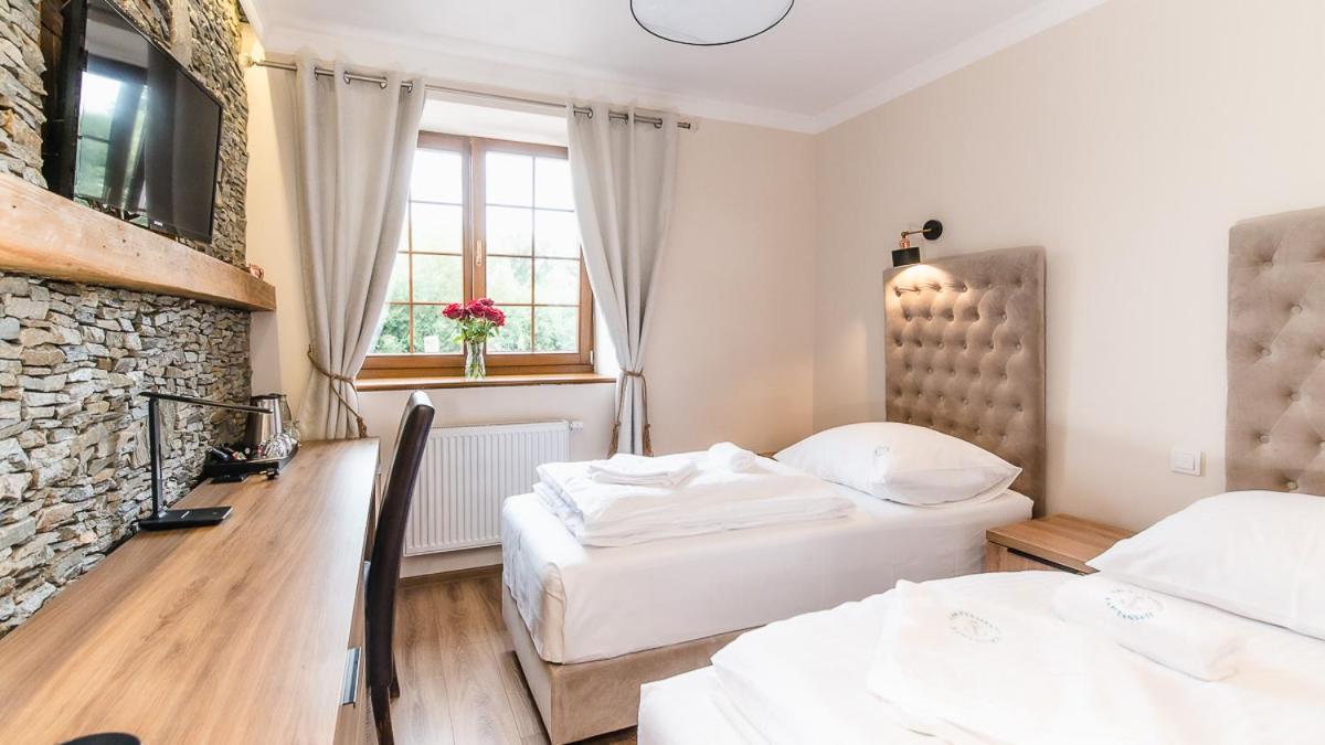 Apartamenty Kapitanskie โอวาวา ภายนอก รูปภาพ